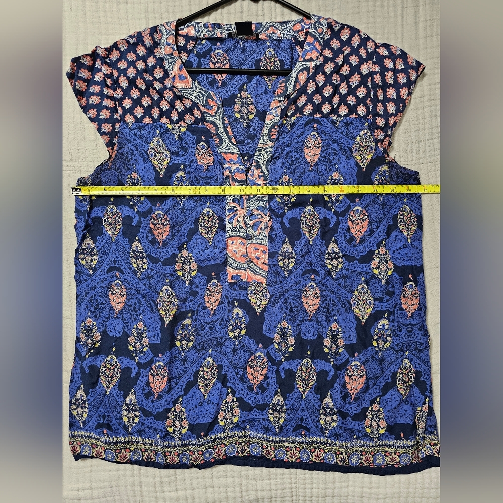 Lucky Brand top